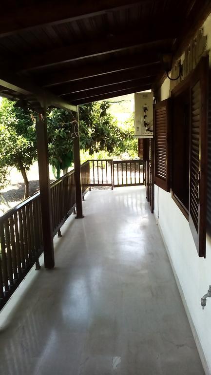 Ferienwohnung Nireas Nea Skioni Exterior foto