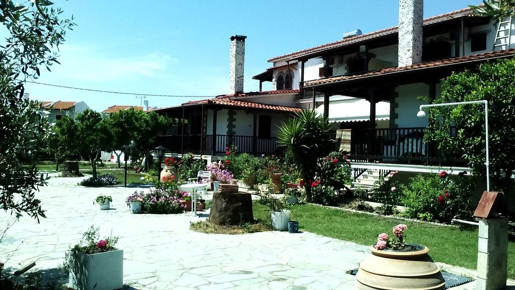 Ferienwohnung Nireas Nea Skioni Exterior foto
