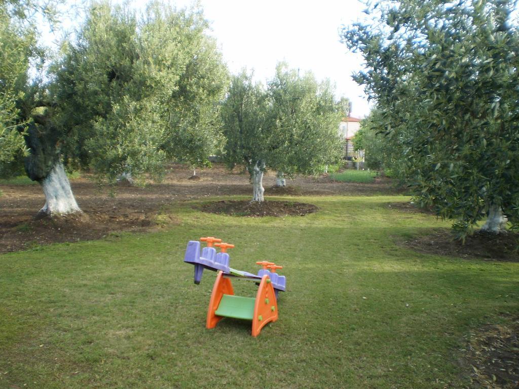 Ferienwohnung Nireas Nea Skioni Exterior foto